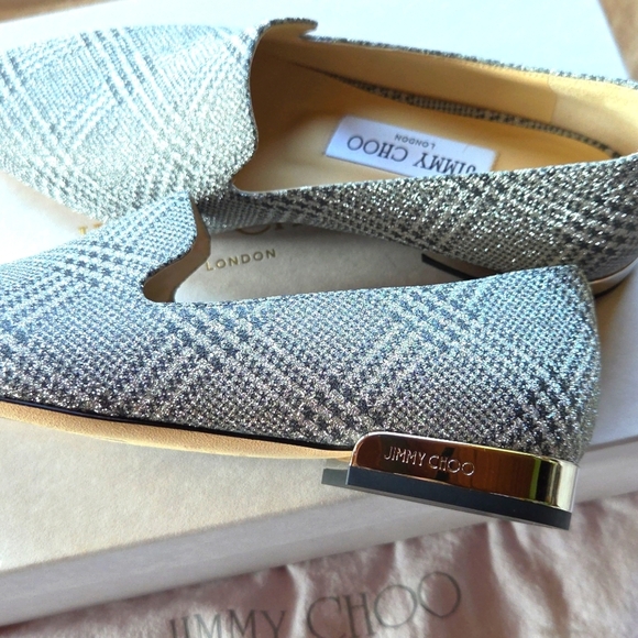 Jimmy Choo Glittering Silver Flats - Picture 7 of 9